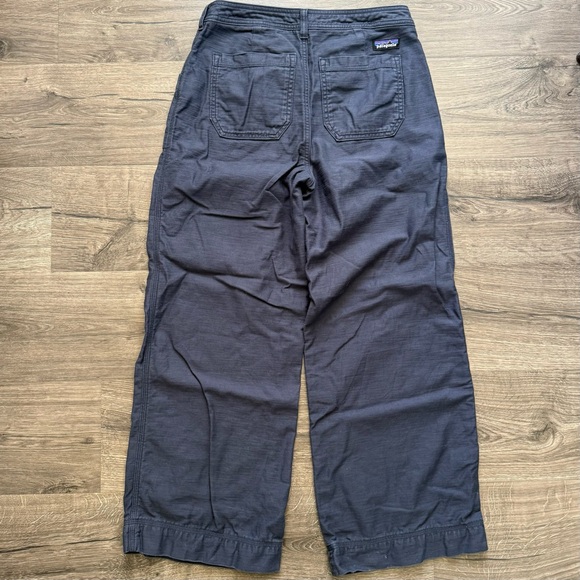 Patagonia Organic Cotton Navy Blue Hiking Wide Leg Casual Pants size 8 Women - Picture 3 of 16